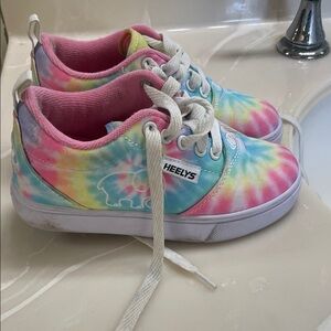 Heelys Kids Rainbow Tie-Dye Sneakers